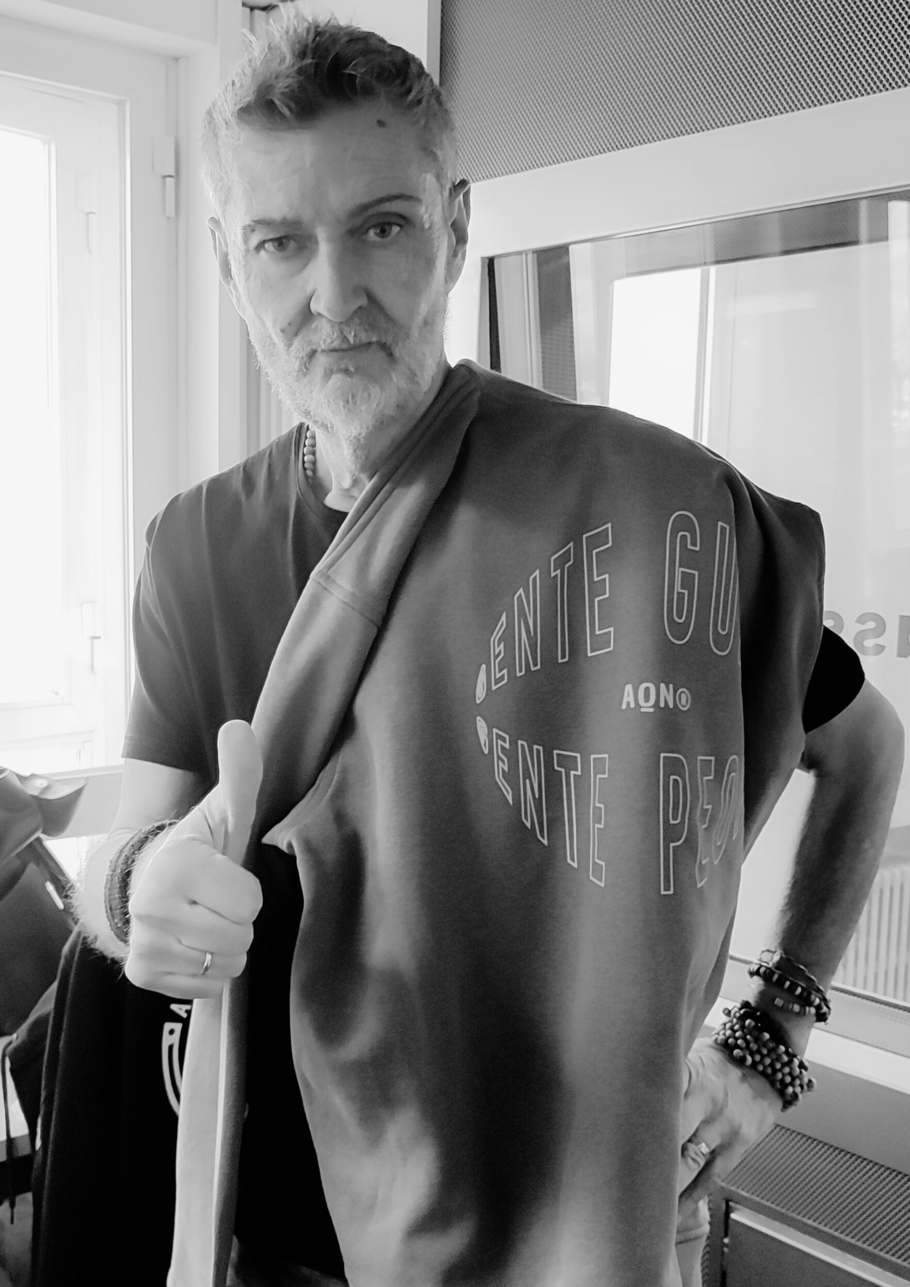 Colección cápsula Fernandisco® x ANDAQUENÓ®