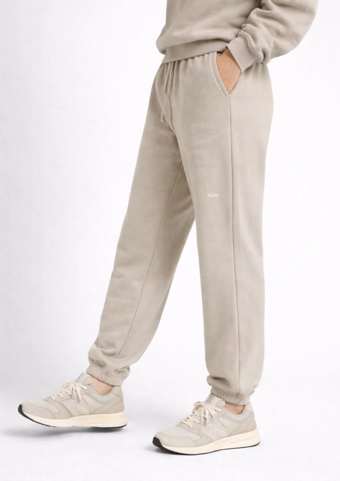 Pantalón jogger oversize de algodón orgánico · Felpa perchada 320 g/m²